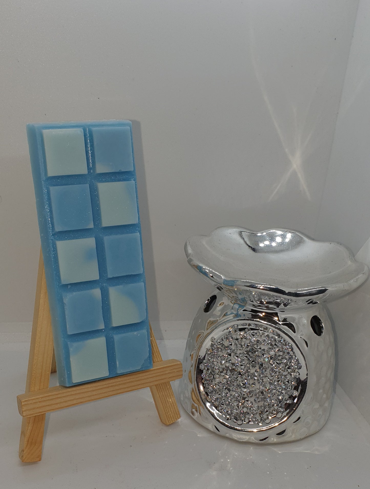 Flora Frosty Scented Snap Bar